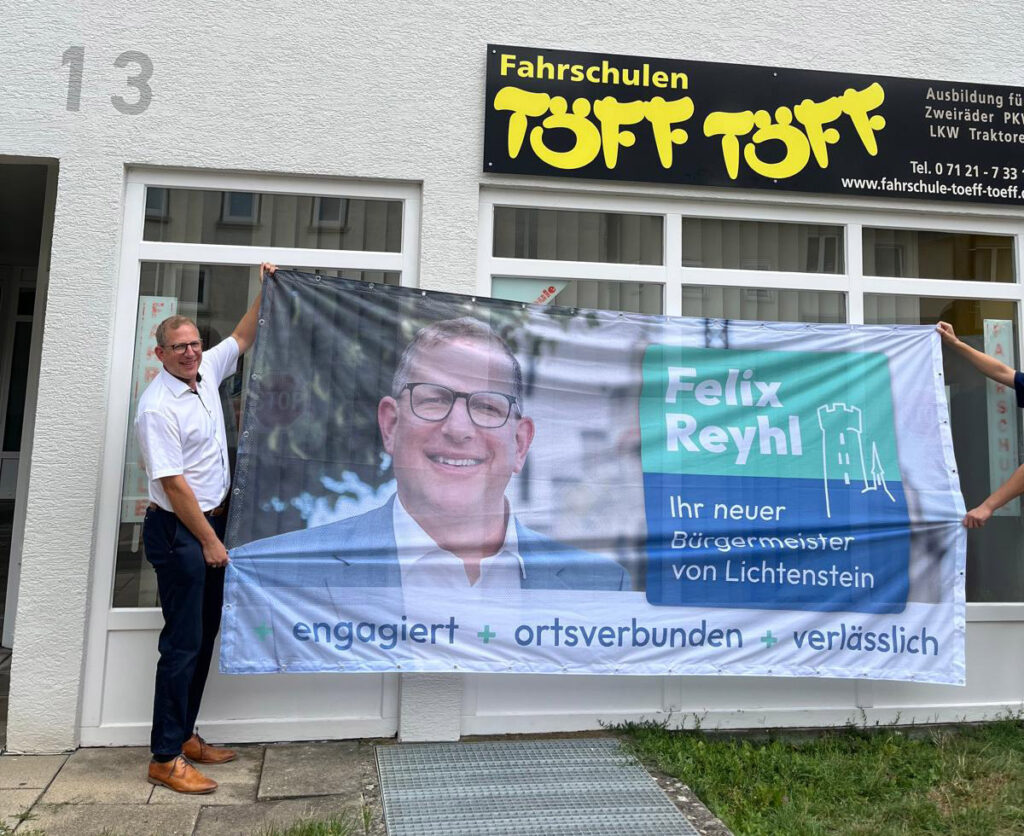 Felix Reyhl Wahlkampfbüro in den Räumen der Fahrschule TöffTöff